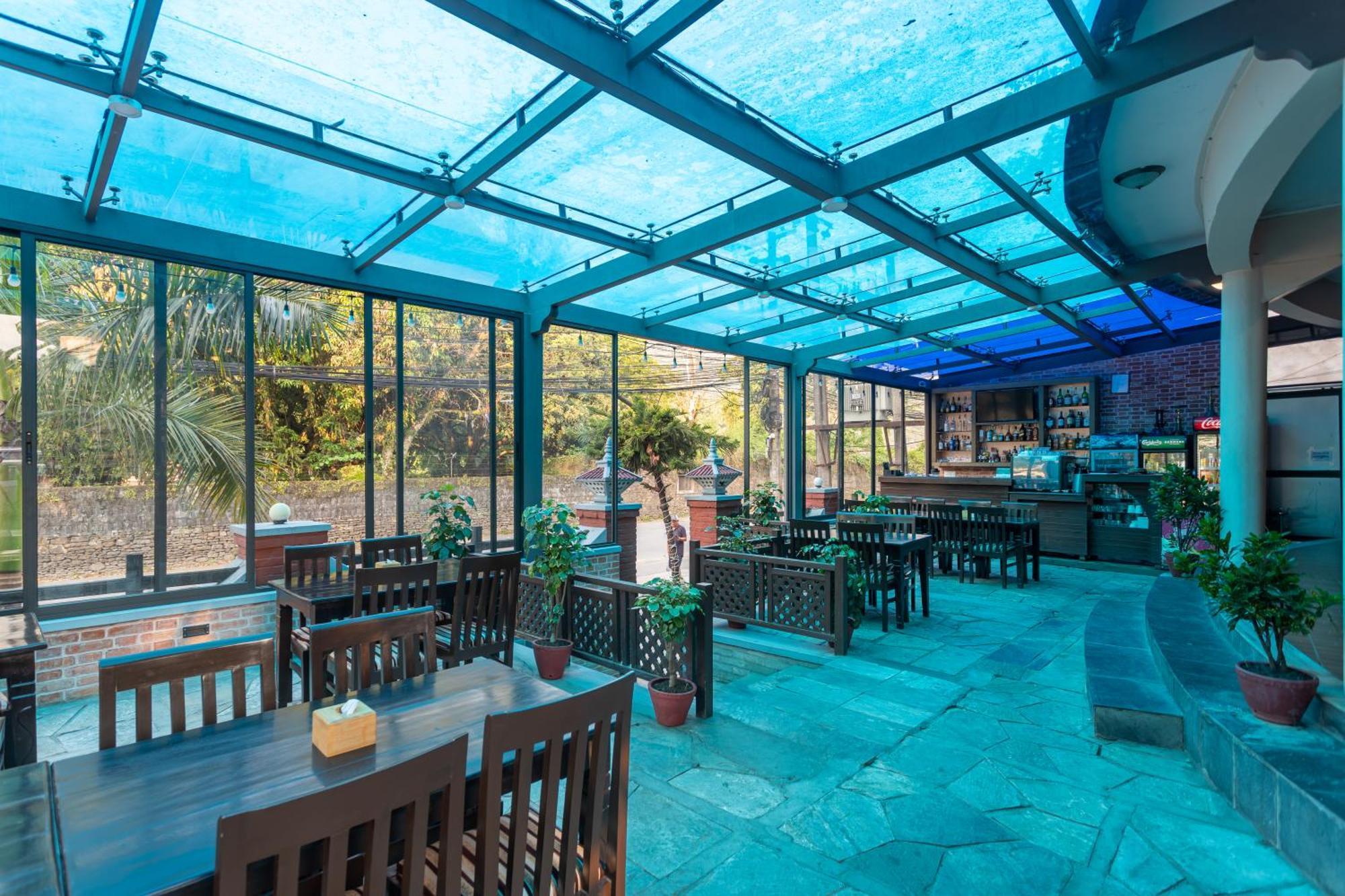 Mount Kailash Resort Покхара Екстер'єр фото