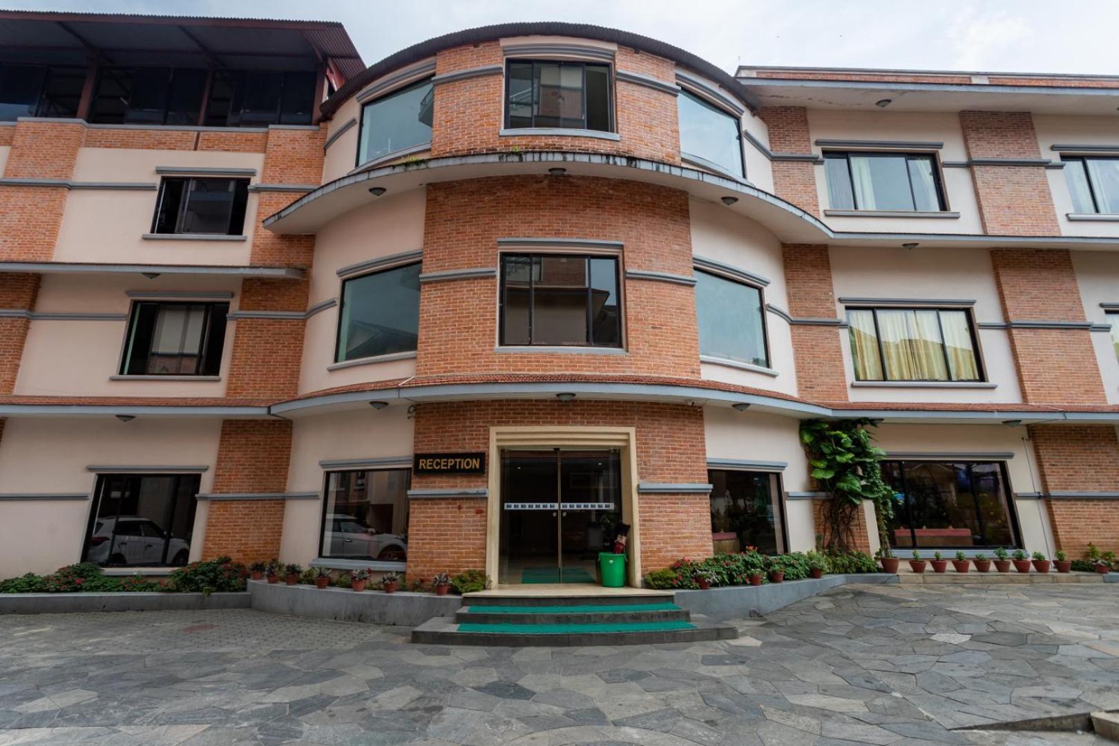 Mount Kailash Resort Покхара Екстер'єр фото